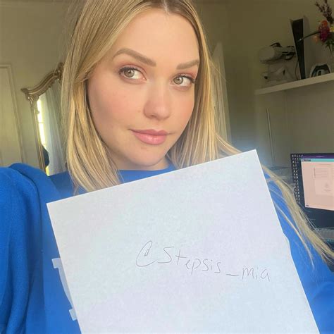 stepsis_mia leaked|Mommy Makes You Lose No Nut November (Manyvids) .